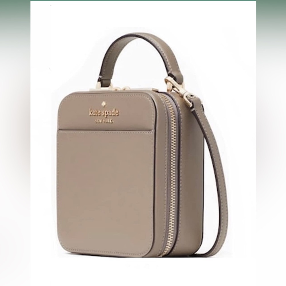 Kate Spade Daisy Vanity Crossbody in Thunder. Used once, perfect condition.